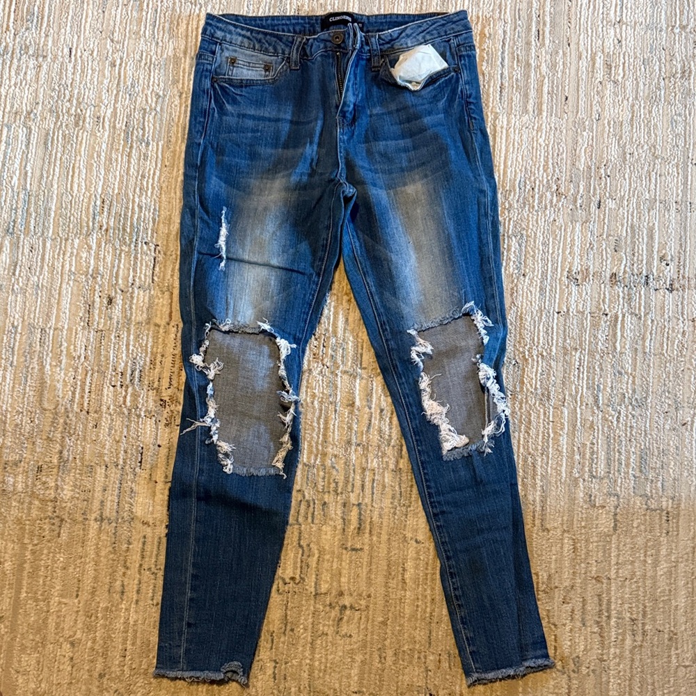 Trendy Distressed Dark Blue Skinny Jeans